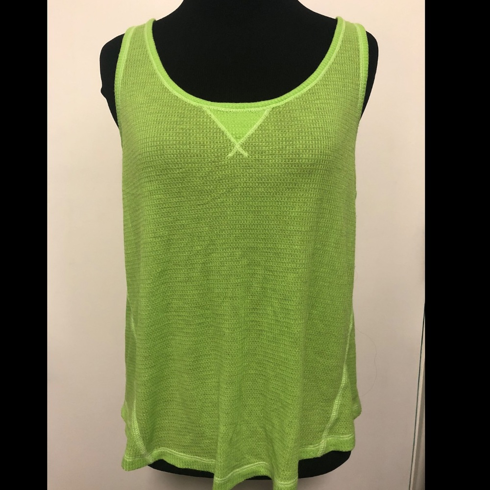 ⭐️NWT Abercrombie & Fitch lime green tank top⭐️